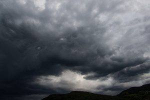 photo storm clouds