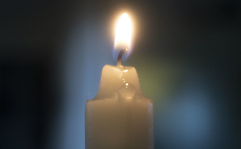 photo burning candle