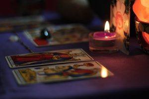 photo tarot cards candle